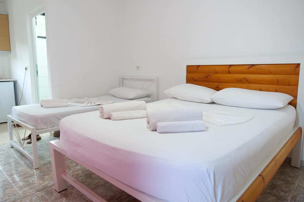 Villa Allkushi Sarandë Buitenkant foto